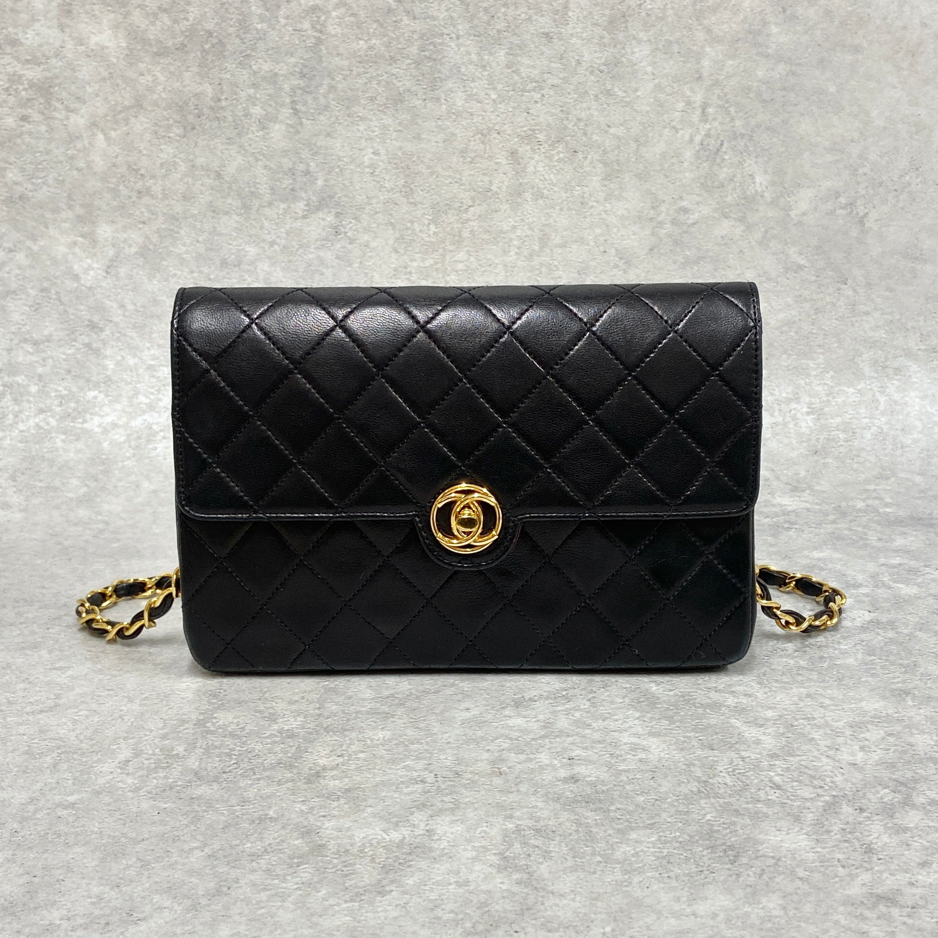 シャネル CHANEL チェーン CC ココマーク チャーム フラップ 肩掛け ショルダーバッグ ラムスキン ブラック