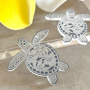 アクリルボタニカルデザインホヌチャーム/ハワイアン/海亀/ハイビスカス/モンステラ