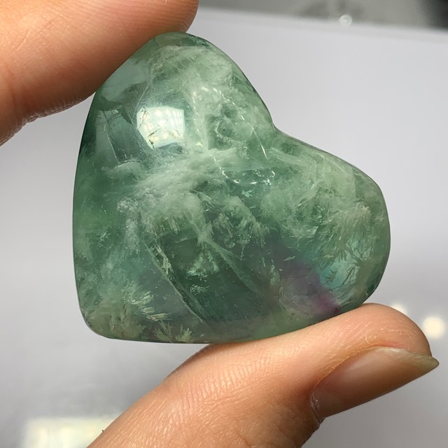 ぷっくり可愛い♪エンジェルフェザーハートフローライト