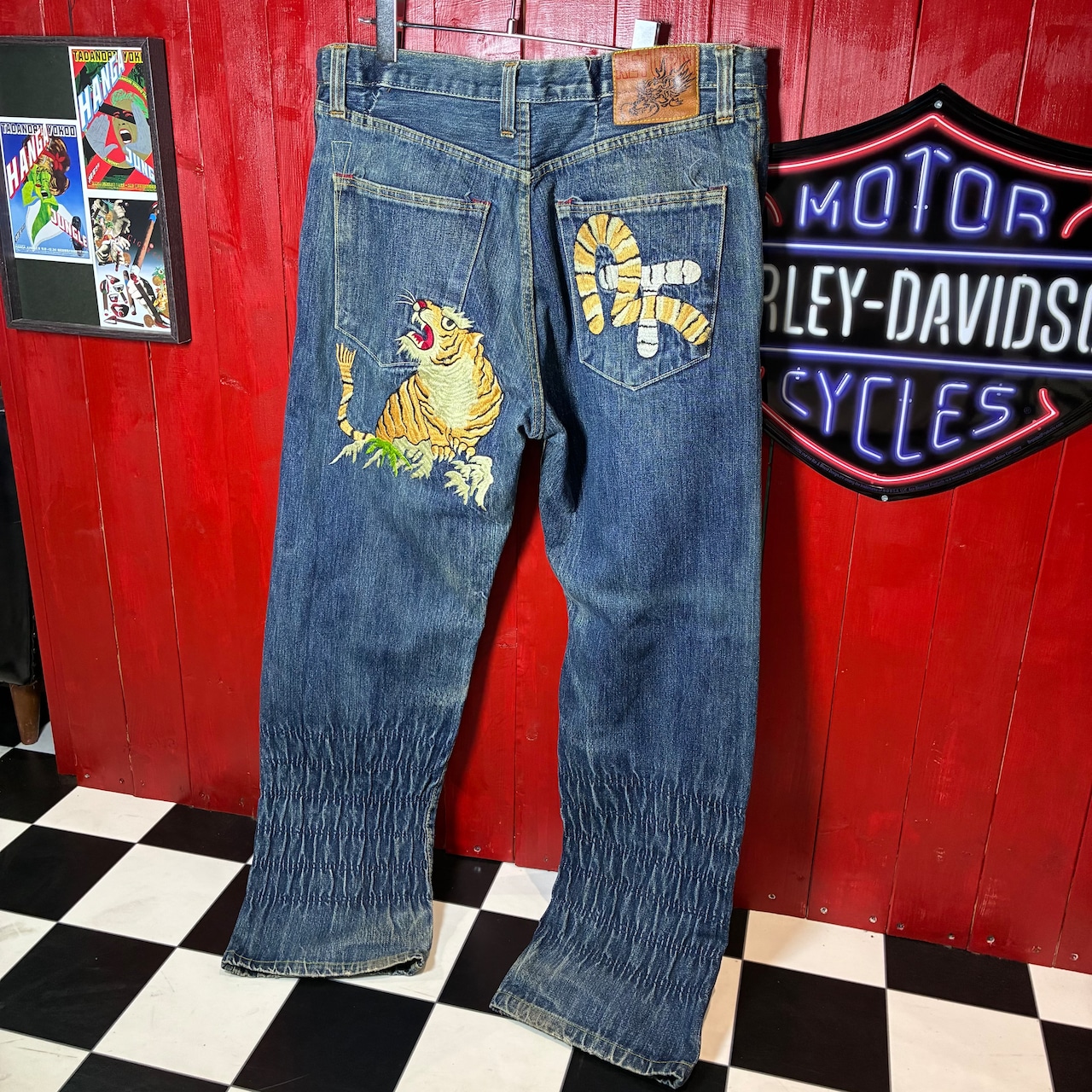 USA製PREMIUM DENIM 虎刺繍デニムパンツ ボタンフライ 赤耳 濃紺