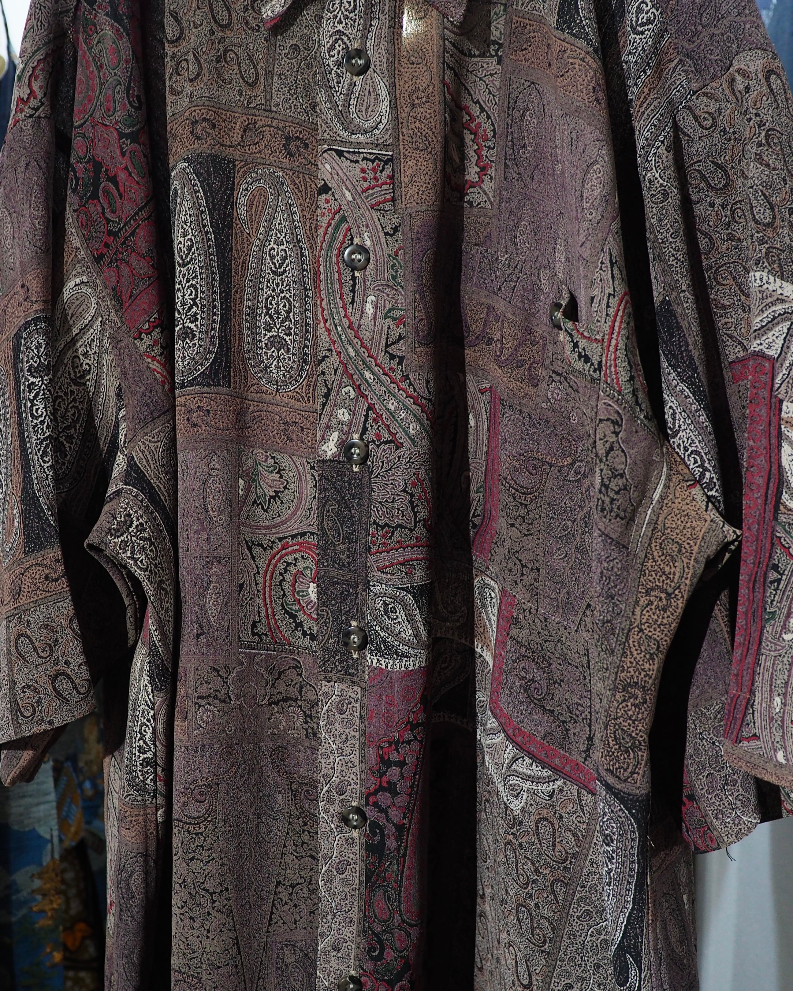 1990s Beautiful Classic Paisley pattern vintage loose SS shirt