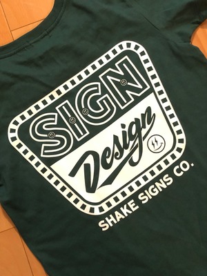 SHAKE SIGNSTee