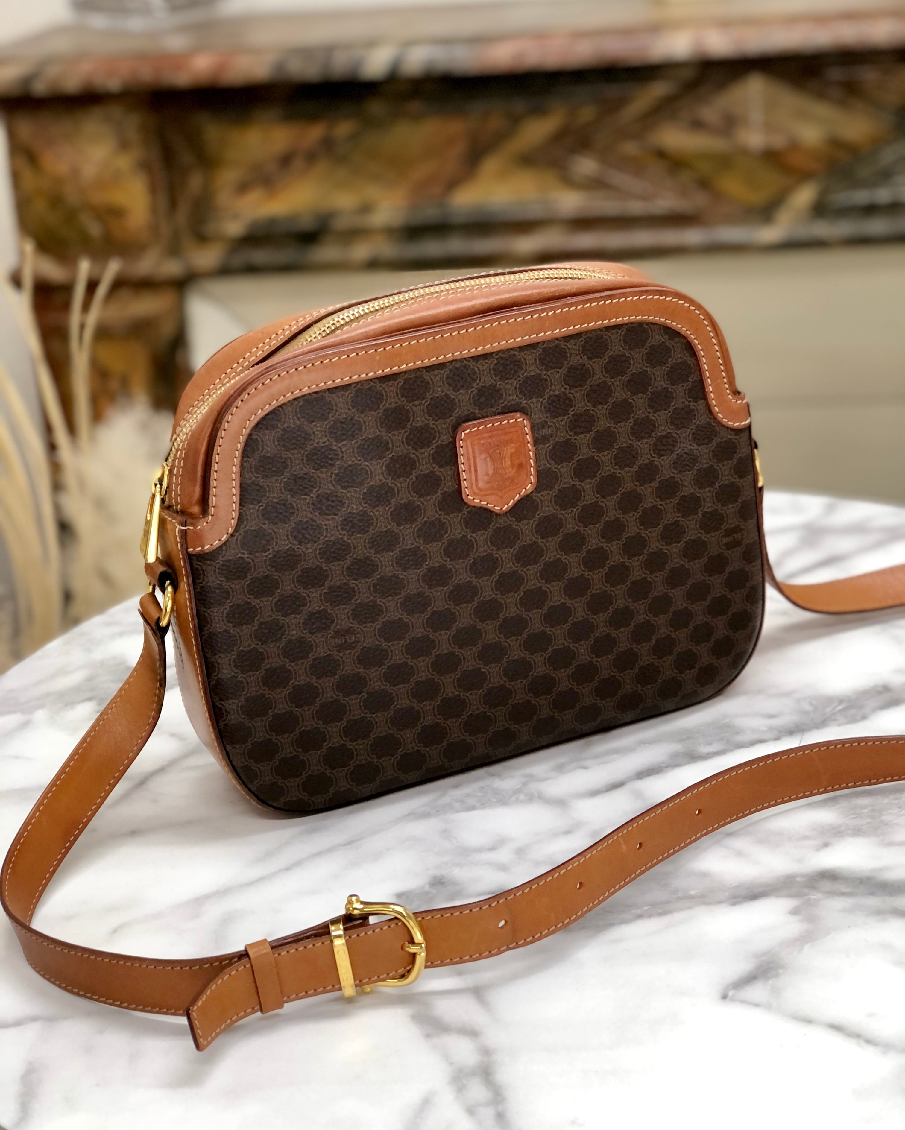 CELINE セリーヌ　マカダム　ブラゾン型押し　クロスボディ　ショルダーバッグ　ブラウン　vintage　ヴィンテージ　オールドセリーヌ　 c8b3ja | VintageShop solo powered by BASE