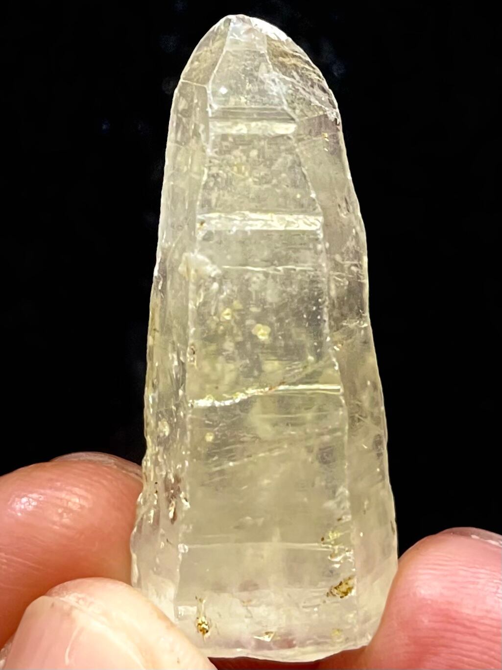 48) 高千穂天岩戸水晶「栄華」3