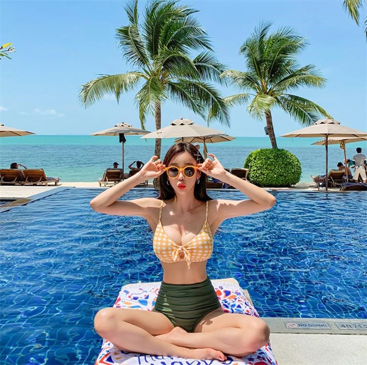 めっちゃかわいい!!黒と白 チェック柄 スプリット 水着 セクシー ギャザリング スリム ビキニ