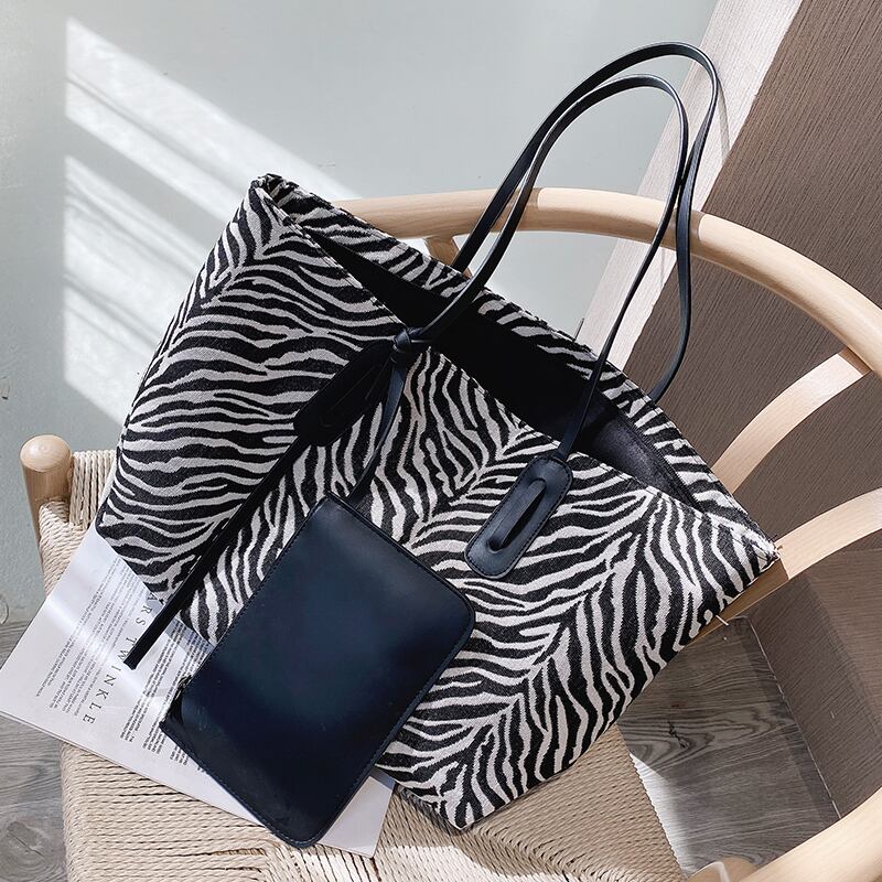 シンプルなワンショルダービッグバッグ女性2020新しい流行のファッションゼブラパターンハンドバッグネットレッドワイルドニッチトートバッグ Tiancai_Wing_Bag88974312972