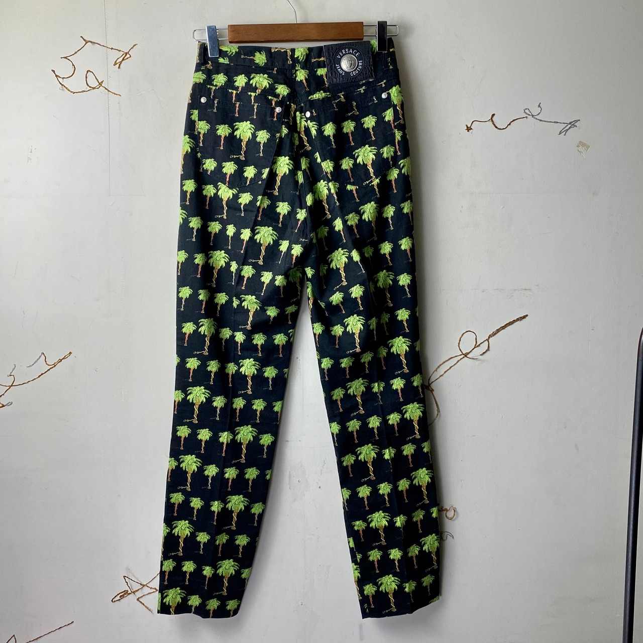 vintage VERSACE JEANS COUTURE palm tree×snake pattern black cotton pants