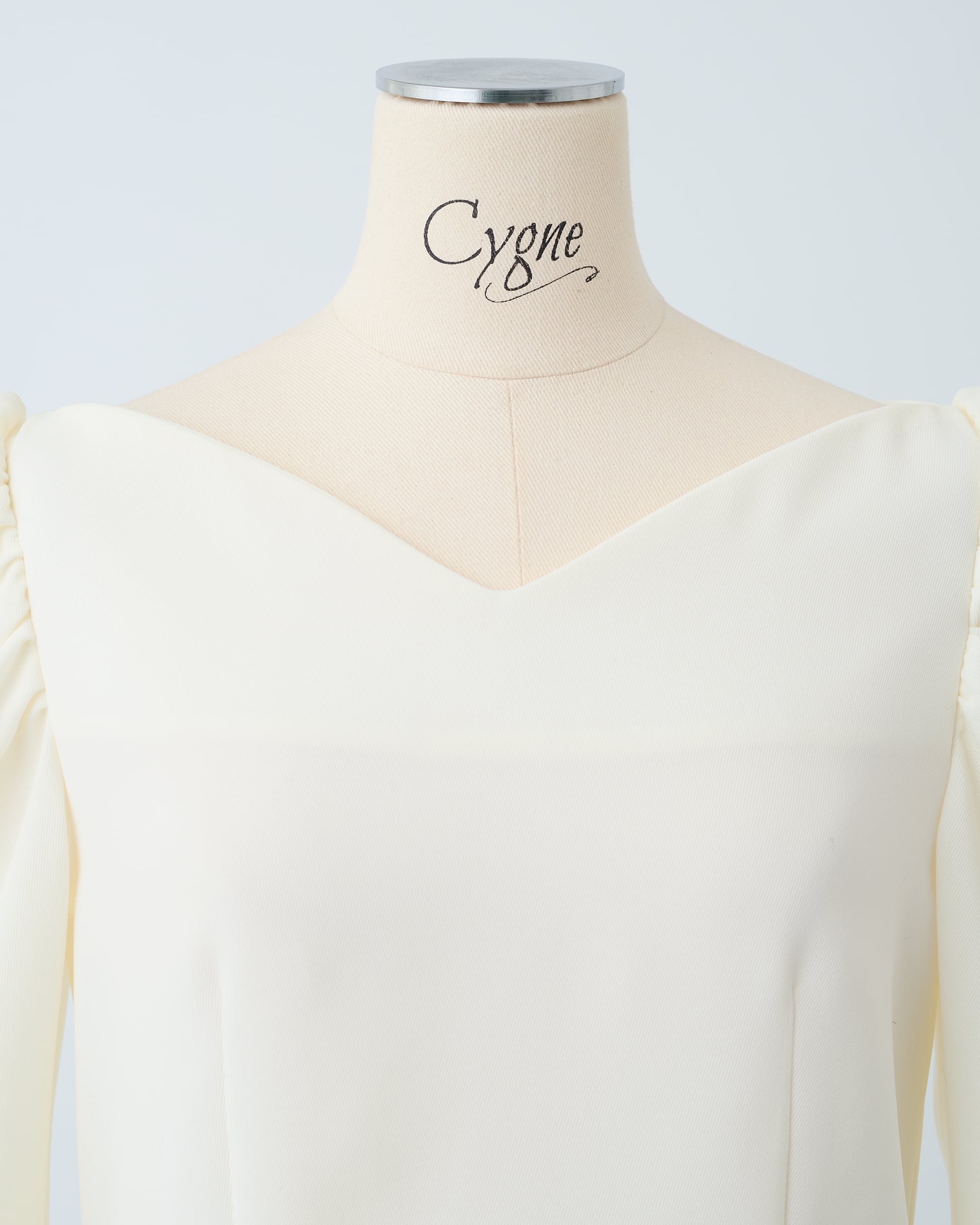 ハートカットトップス Caroline ホワイト | Cygne
