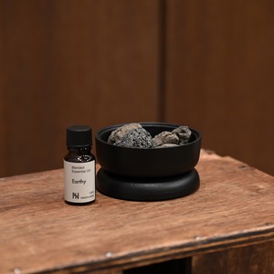 《鉄鋳物と溶岩石のアロマディフューザー》Lava stone aroma diffuser| NAGAE+（ナガエプリュス）