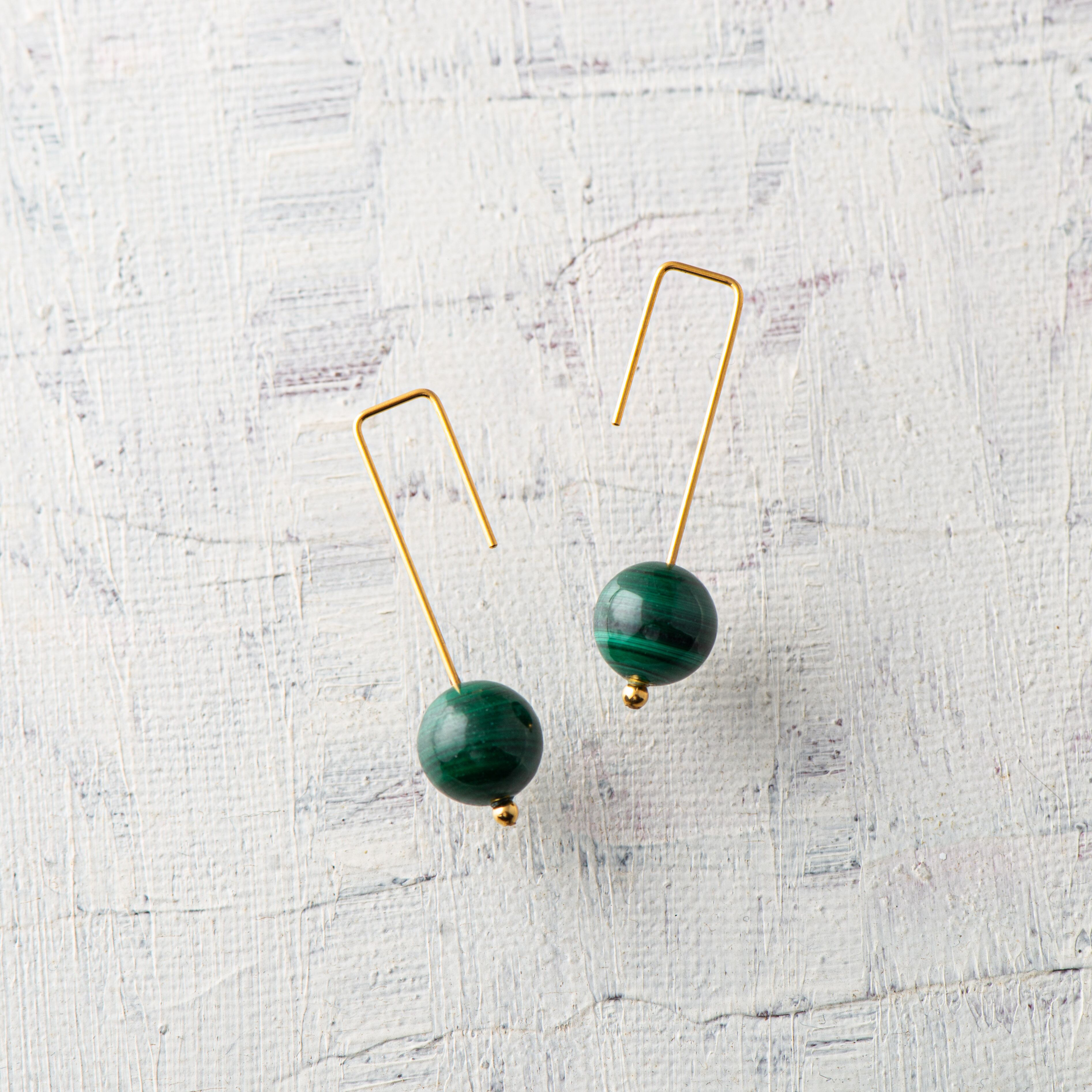 Crochet(クロシェ)ピアス 丸玉 マラカイト(ゴールドコーティング)