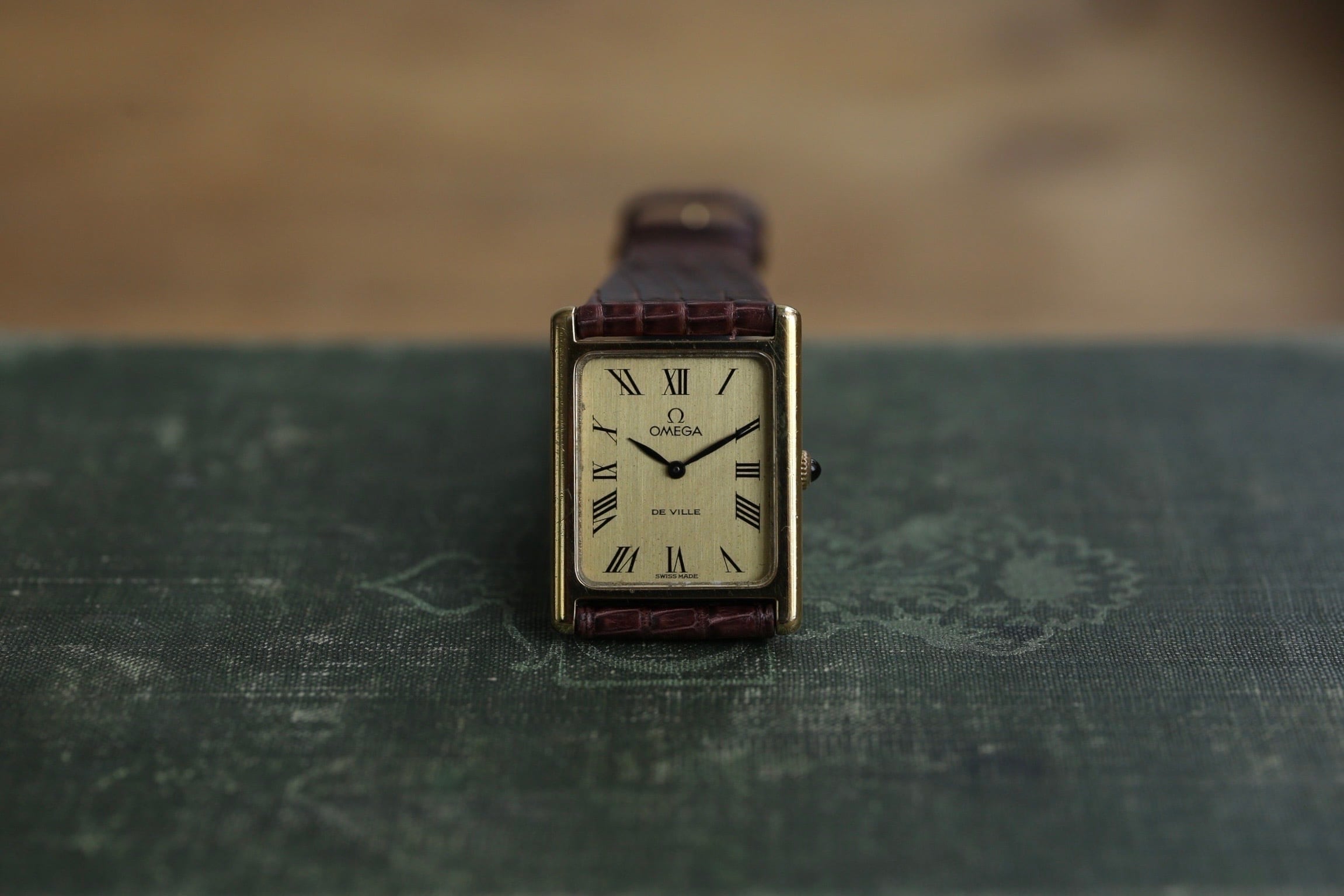OMEGA】1975年製 デヴィル H型レクタンギュラー ローマンインデックス