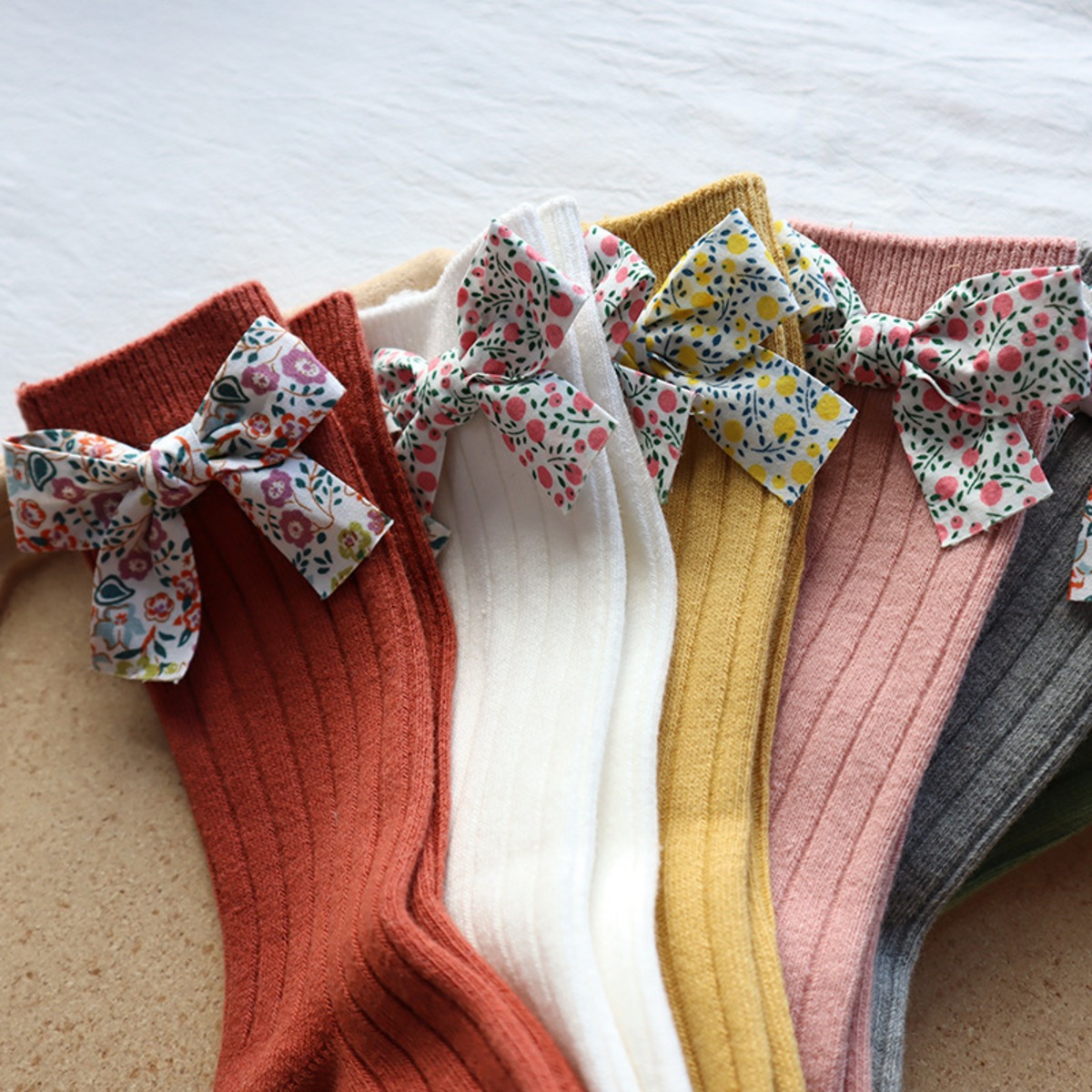 Ribon Socks main image 1