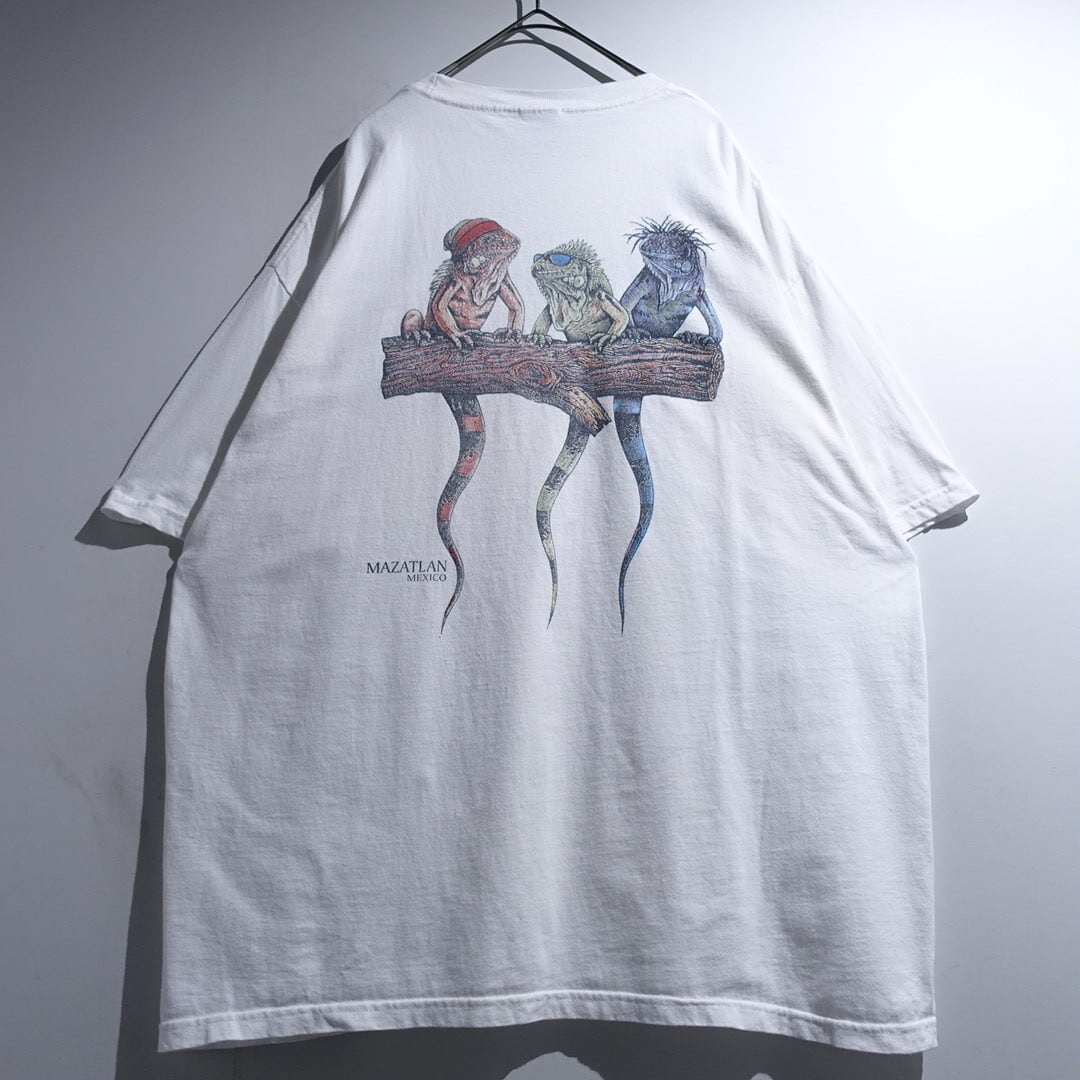 White Iguana Print Design T-Shirt