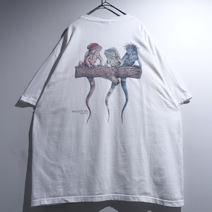 White Iguana Print Design T-Shirt