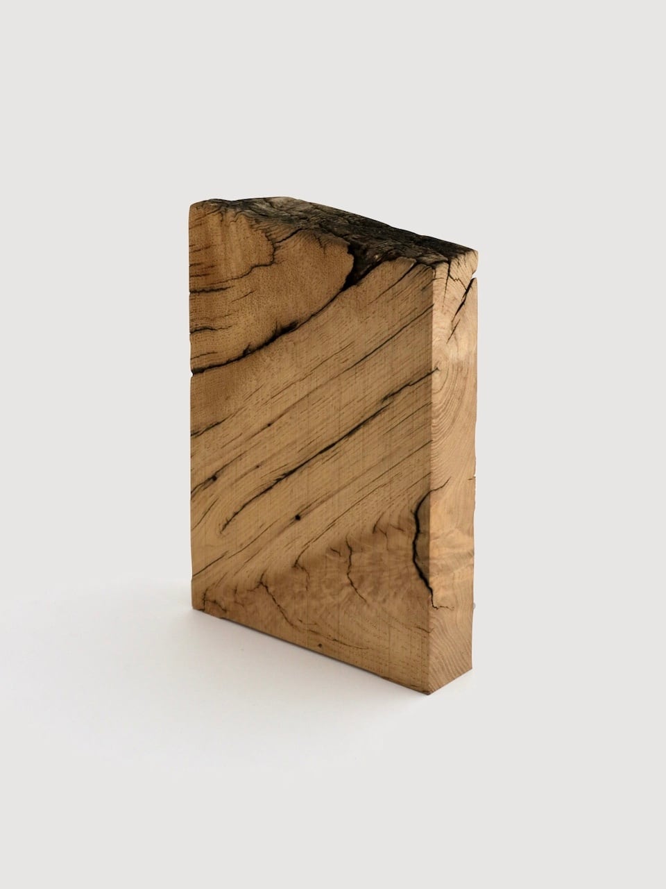廃棄木材のブックエンド（クリ）｜Bookend “WoodsenD”（Chestnut