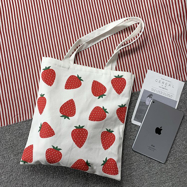 バッグ】・レディース・いちごのプリント・帆布・手提げ鞄・トート
