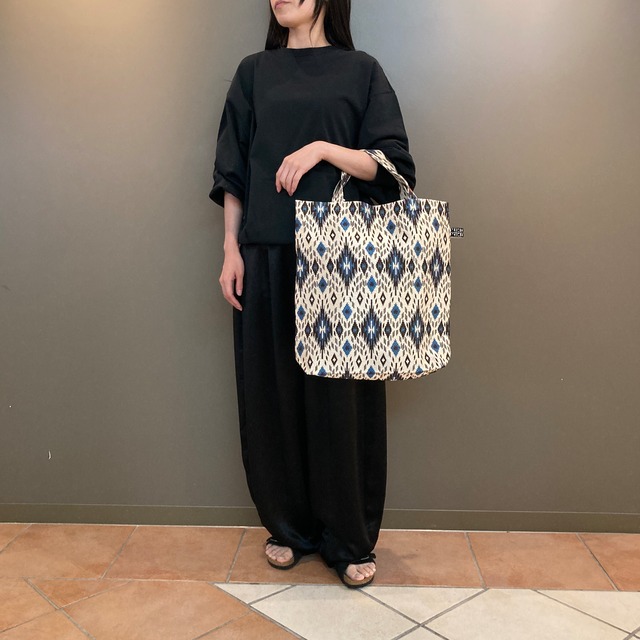 Bindu【ビンドゥ】 Jacquard IROQUOIS 縦型 Tote(BBB2195  BLACK,NATURAL)