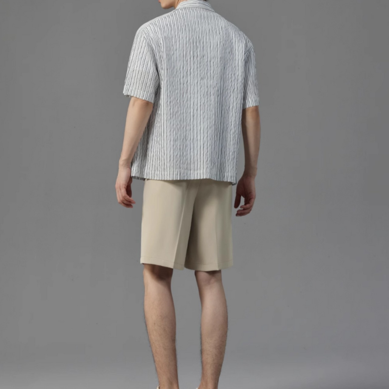 ピンストライプシワ加工半袖シャツ　0633