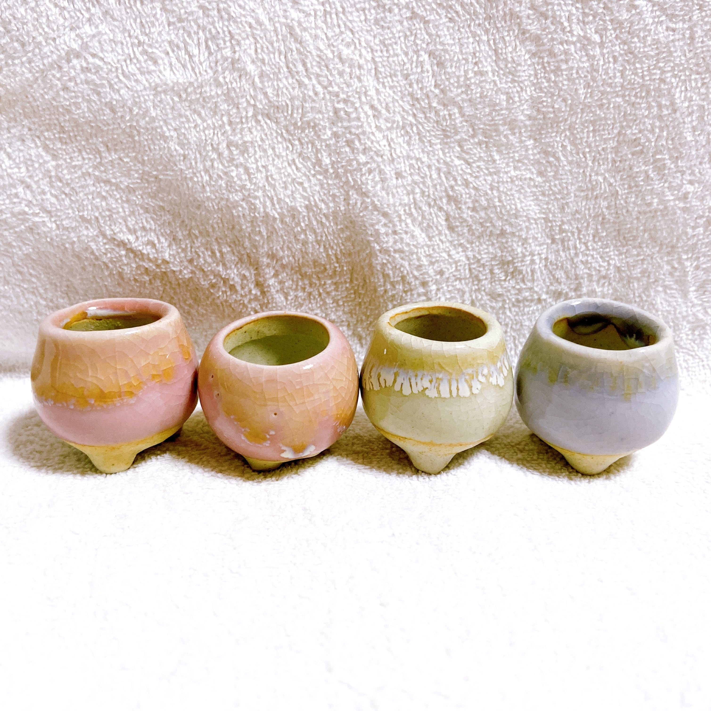 ミニ盆栽やコケ盆栽などに！苔や多肉植物の緑が綺麗に映える 上品な色