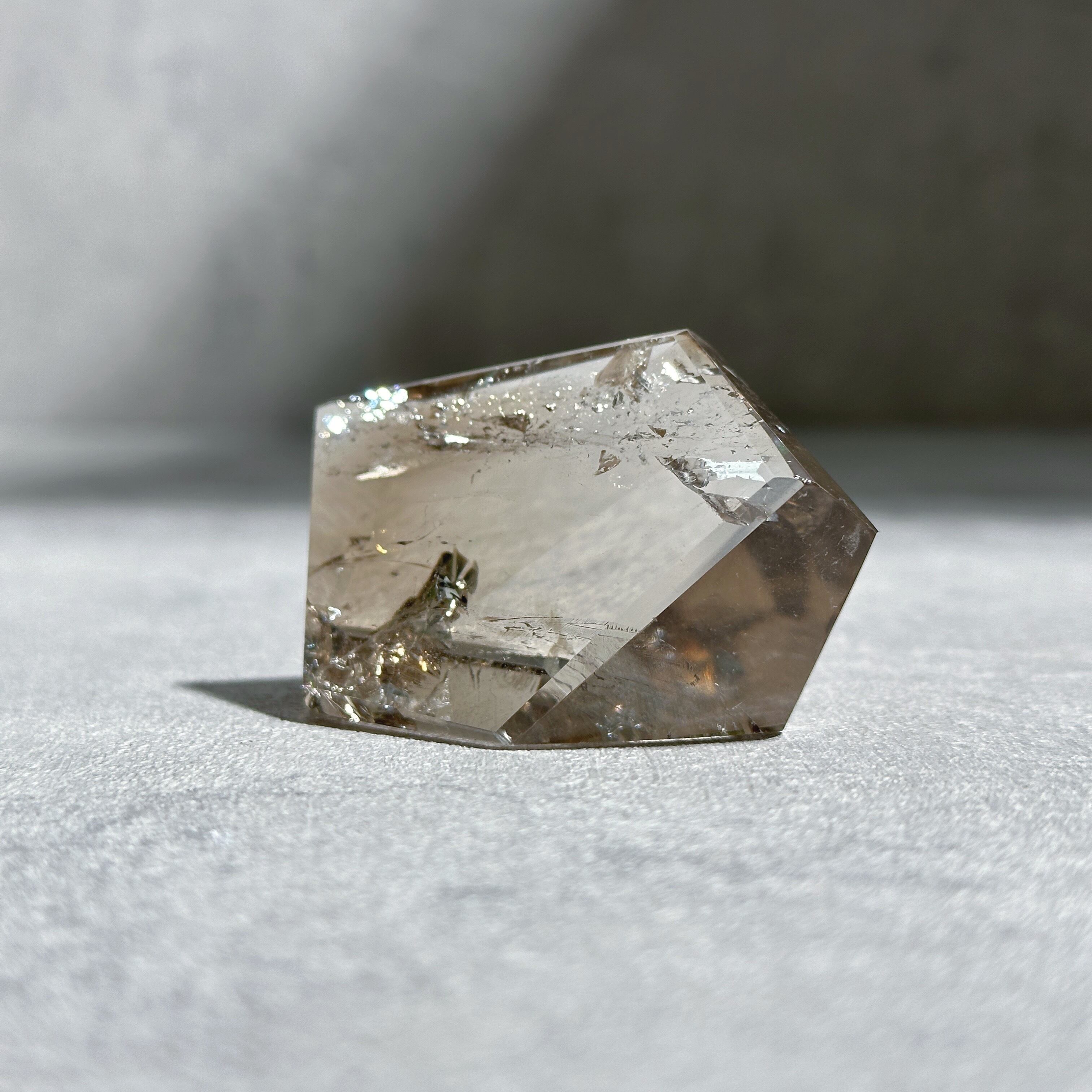 虹◎スモーキークォーツ フリーフォーム31◇ Smoky quartz ◇天然石