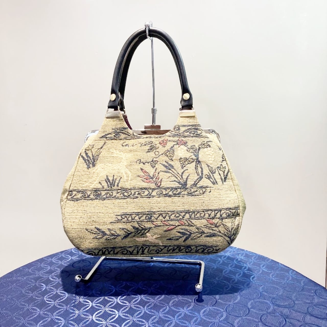 鹿文様 名古屋帯|あおりがまぐちバッグ|大容量・ポケット付き|着物リメイク