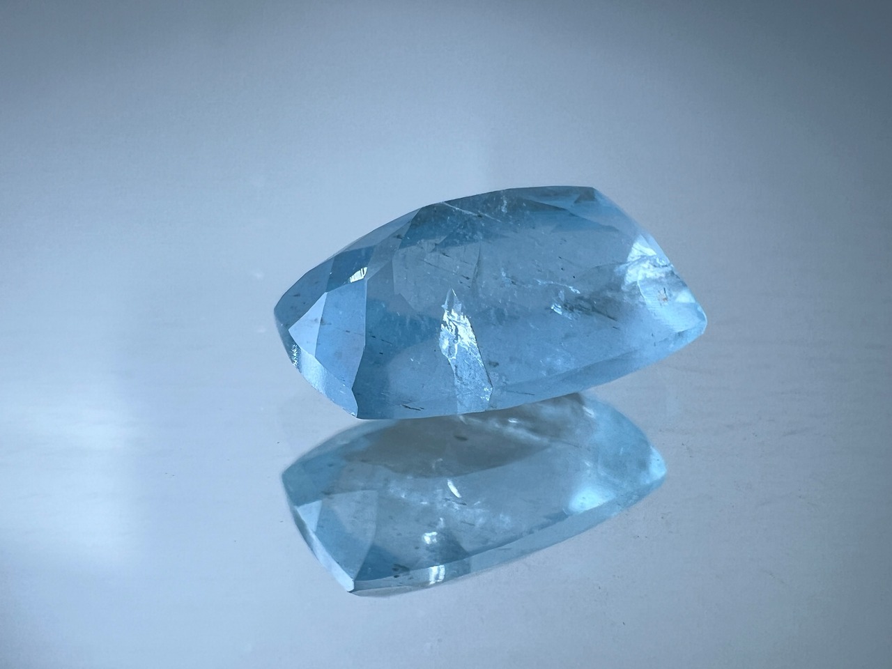 アクアマリン　3.65ct　[C13‐82]