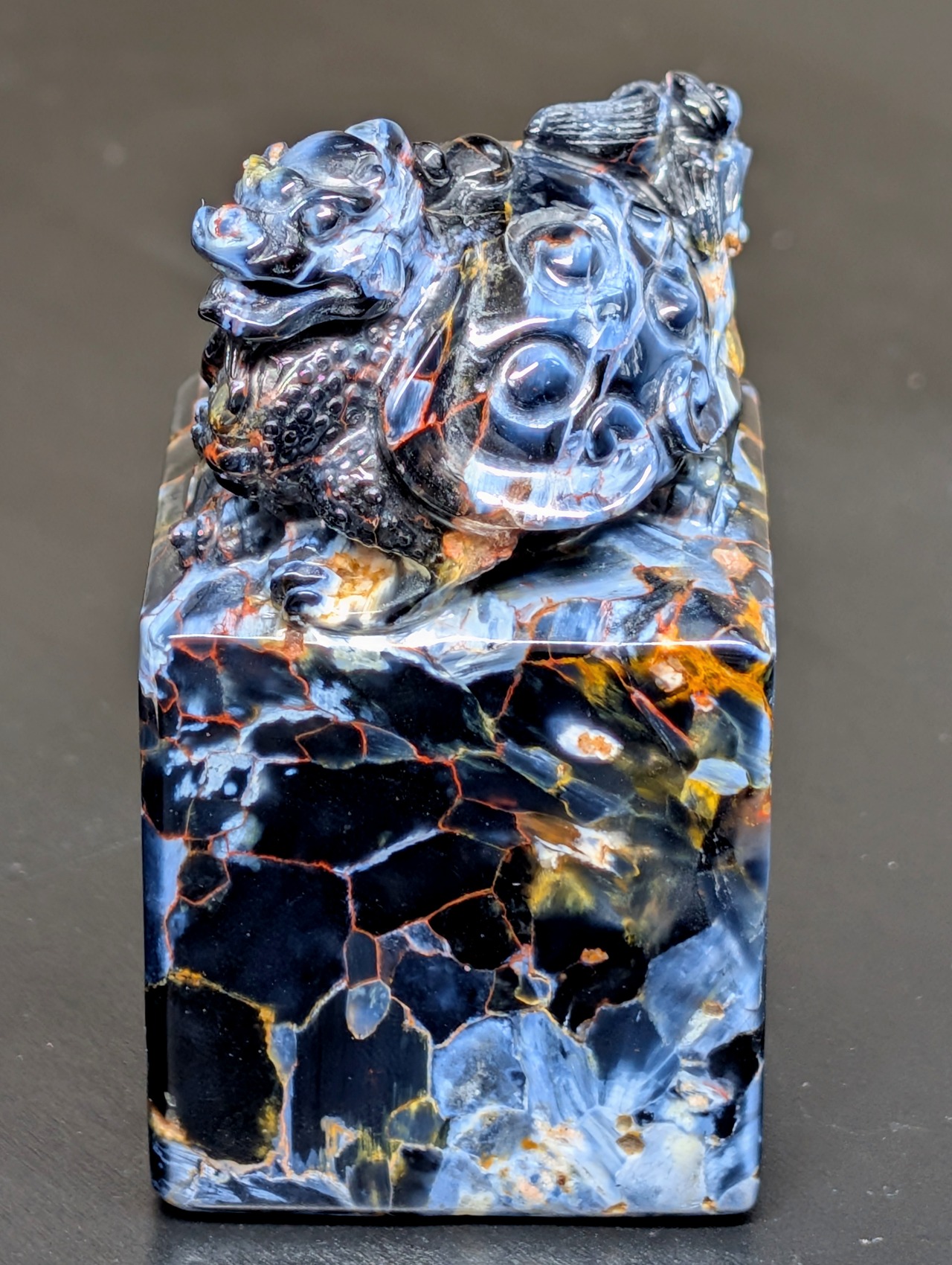 最良質テンペストストーン（ピーターサイト）玄武　SS18500930