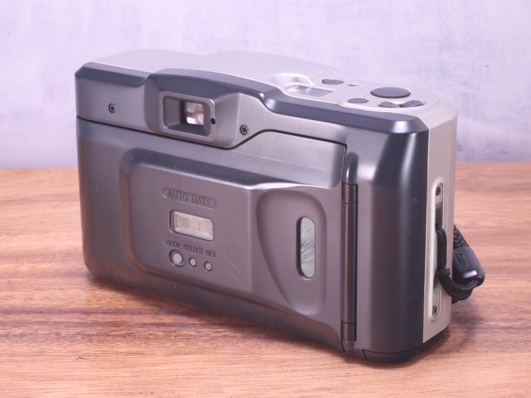 Konica Zup 60 シルバー フィルムカメラ ab3a3e6cbf5ecf574ad6368363edb7