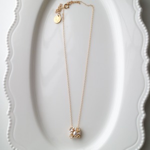 Crystal Bijou Necklace ～ Square～｜クリスタルとパールのネックレス (スクエア）