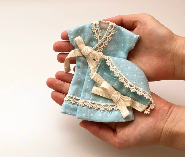 天使赤ちゃんの服SSサイズ(体重20ー150g)水玉ブルー