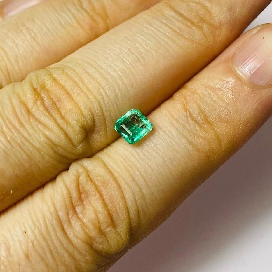 昭和レトロなクリームソーダエメラルド2