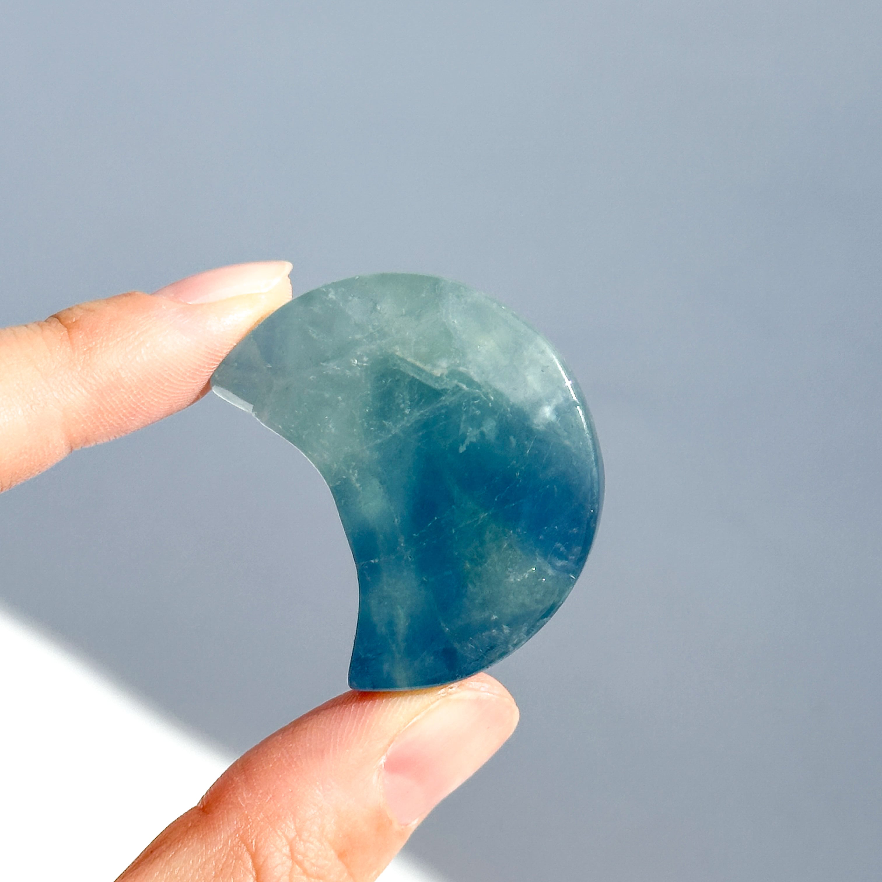 ブルーフローライト 三日月23◇ Fluorite ◇天然石・鉱物