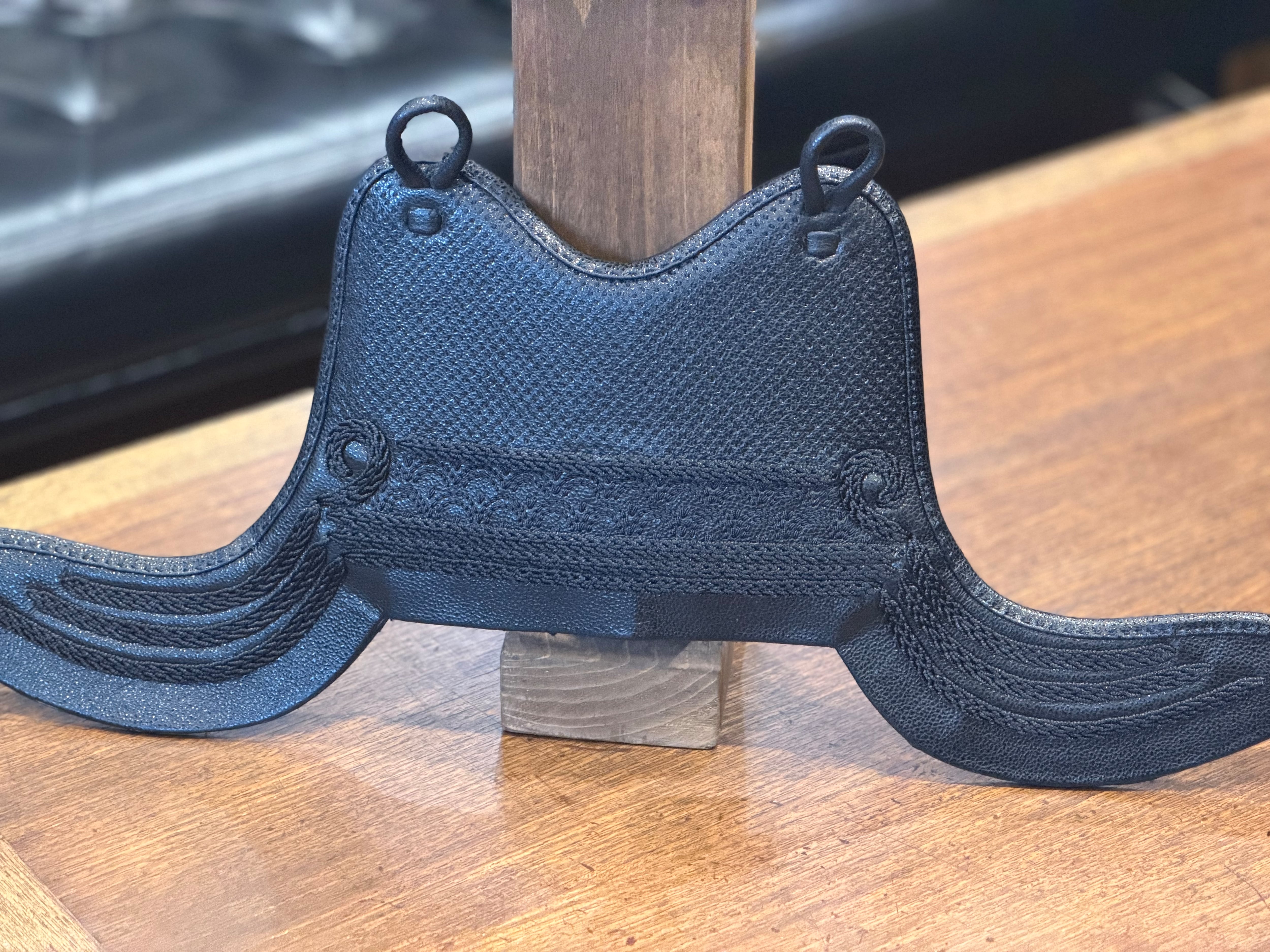 【✨セレクト胴市✨】【✨Lサイズ大特価‼️】【 胴の色を選べるセレクト胴市‼️Lサイズ胸 身長165〜175cm】【1名様限定‼️】『二段曙光飾り』型押しクロザン胸 ※胸のみ販売可能