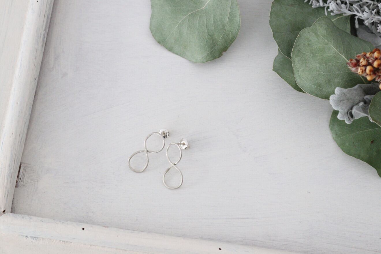 0202 ひらひらピアス