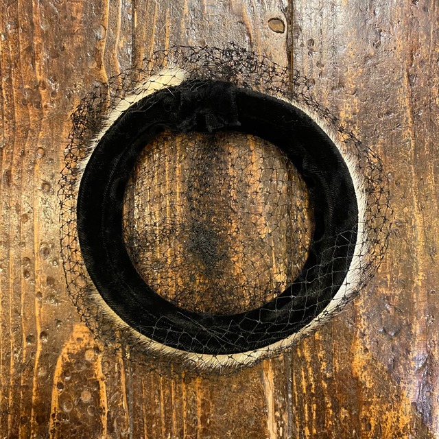 Vintage white mink × black tulle headdress