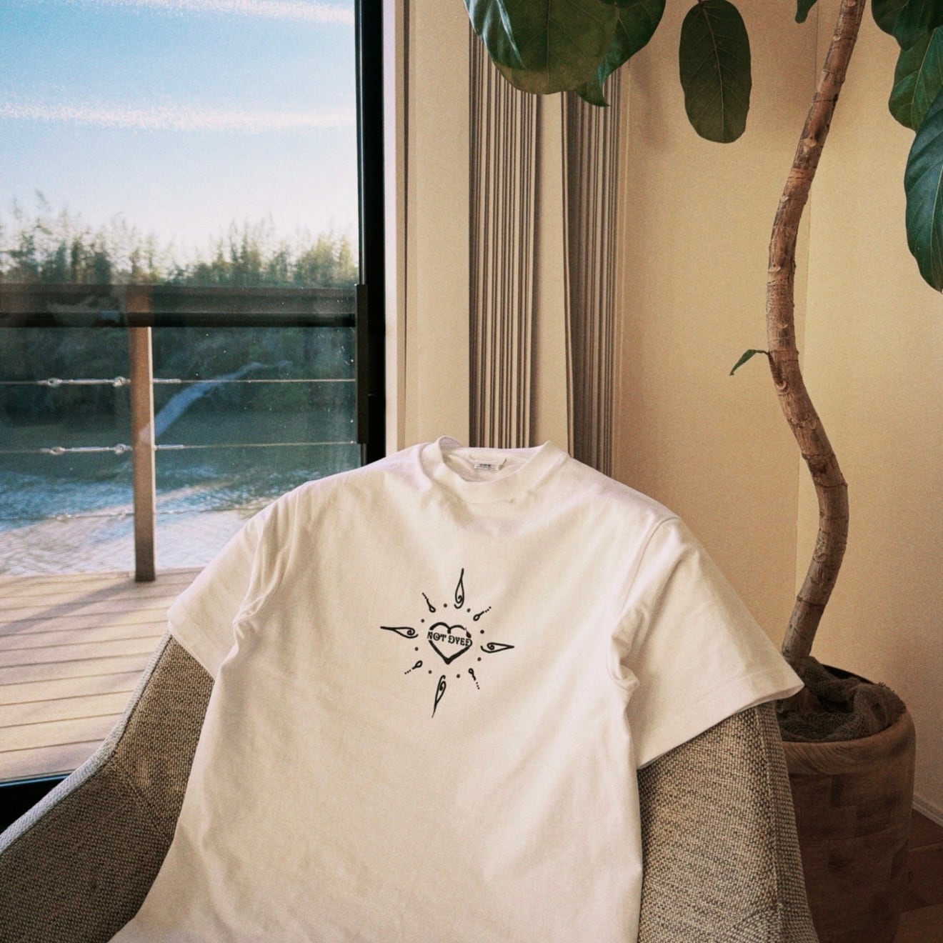 not dyed Sun graphic Tee Tシャツ　ネイビー Sun graphic tee | Not Dyed