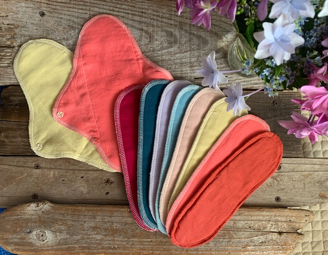 チャクラカラー布ナプキンセット ホルダー2枚パッド8枚付き