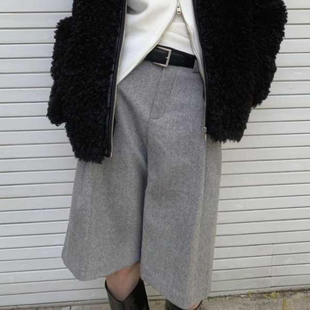 Tuck Short Pants 503964