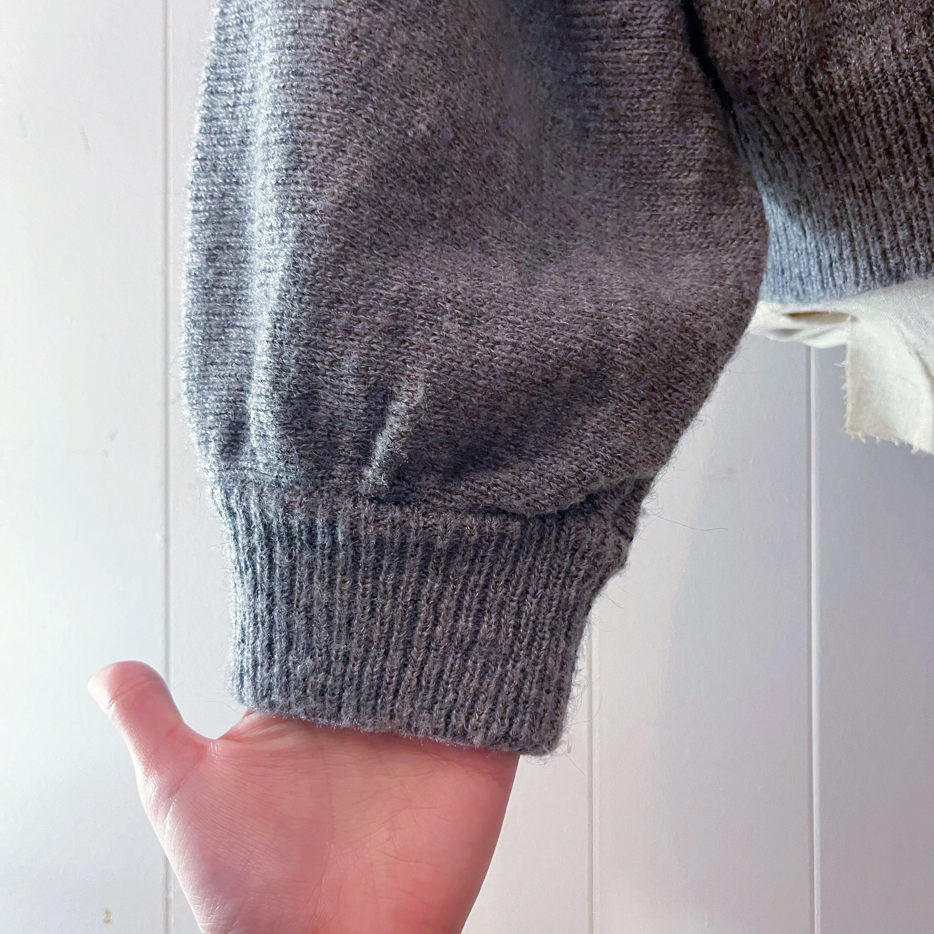 big frill collar gray knit sweater