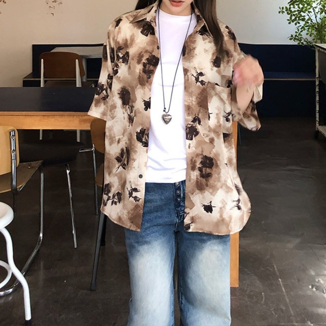 グランジフローラルモノトーンデザインシャツ 2col   R02216