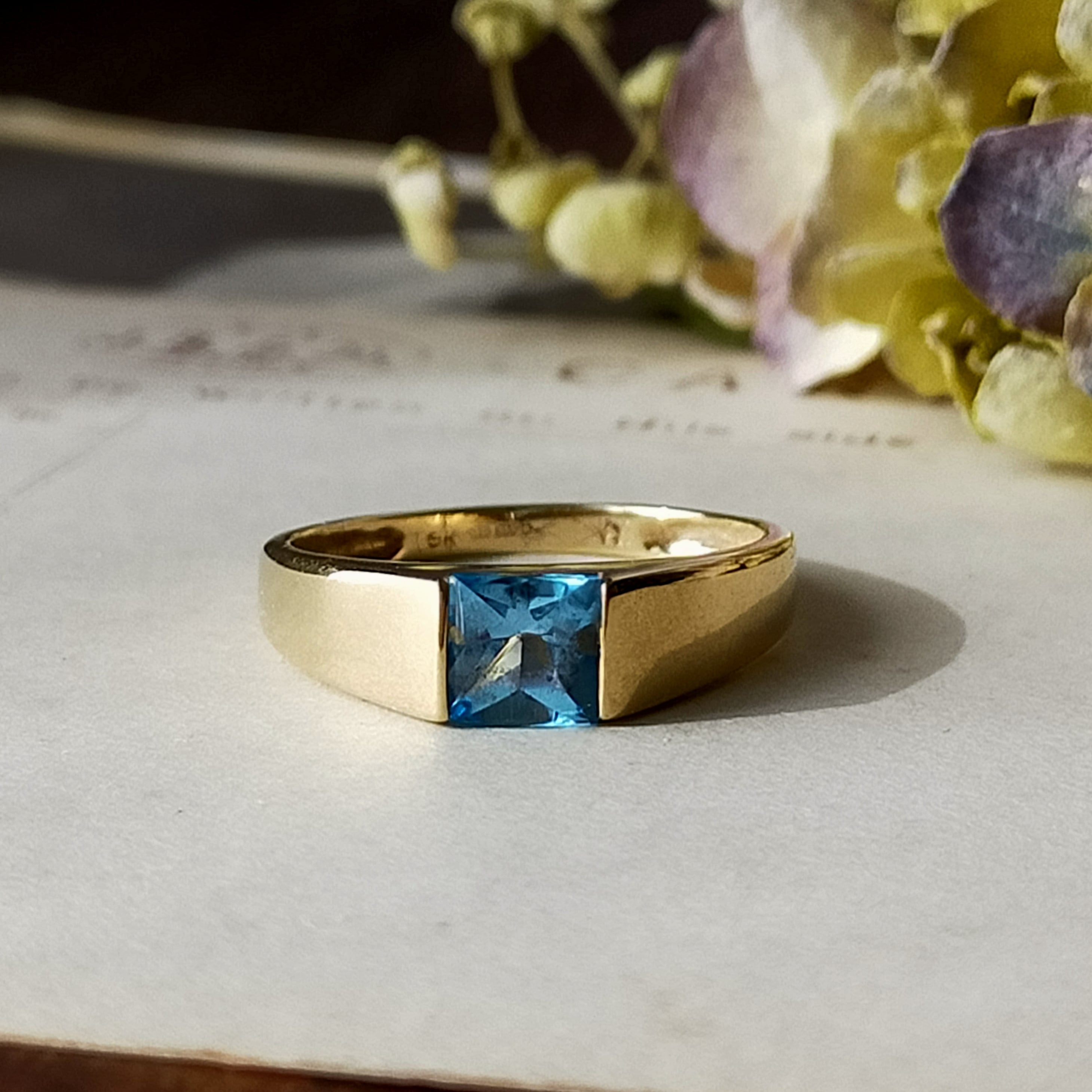 英国 ヴィンテージ 9kゴールド アクアマリン シグネットリング
