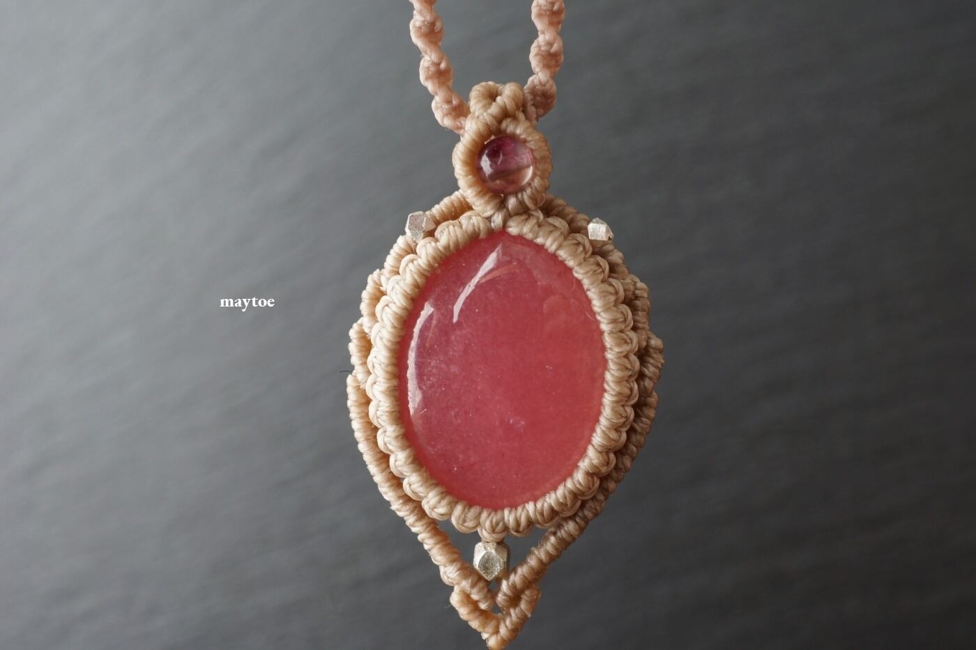 ロードクロサイト(インカローズ)のマクラメネックレス【一点物