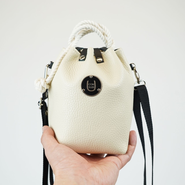 COMUSUBI (コムスビ) ／ COMUSUBI BAG Mini "Shrink Leather" -Vanilla-