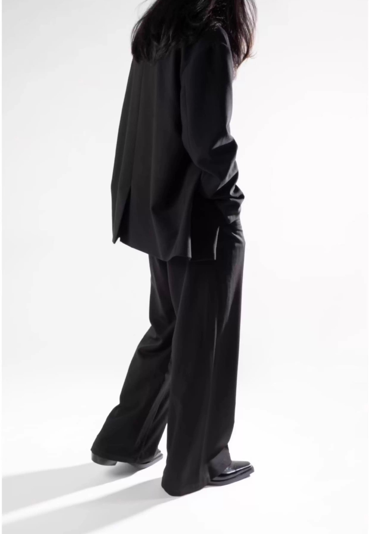 CONP & ok center El Paso Floral Embroidered Loafers