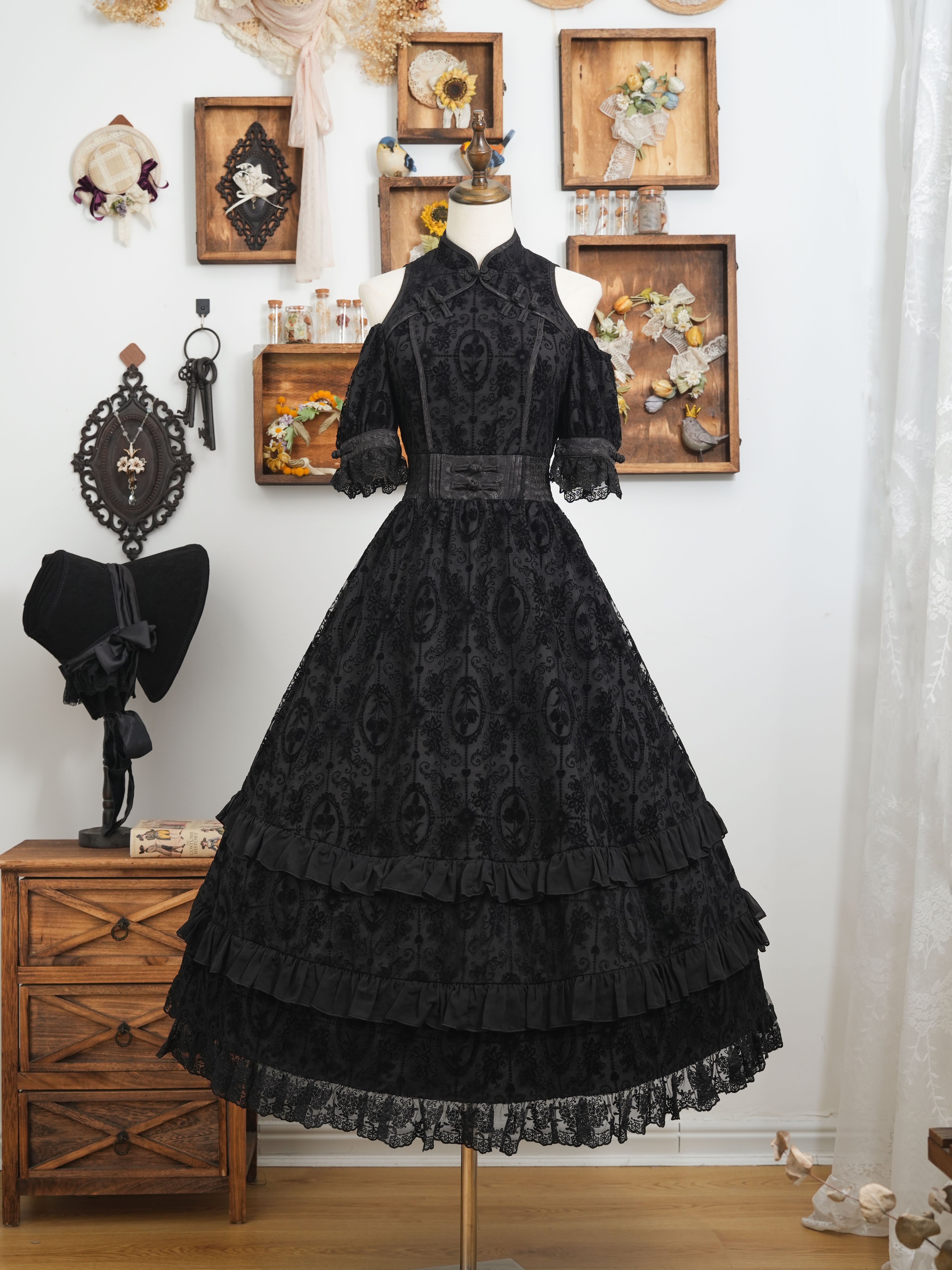 ダマスクチャーム オープンショルダーワンピース | HoshibakoWorks