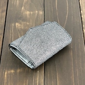 スティングレイ コンパクトウォレット ダイヤモンド