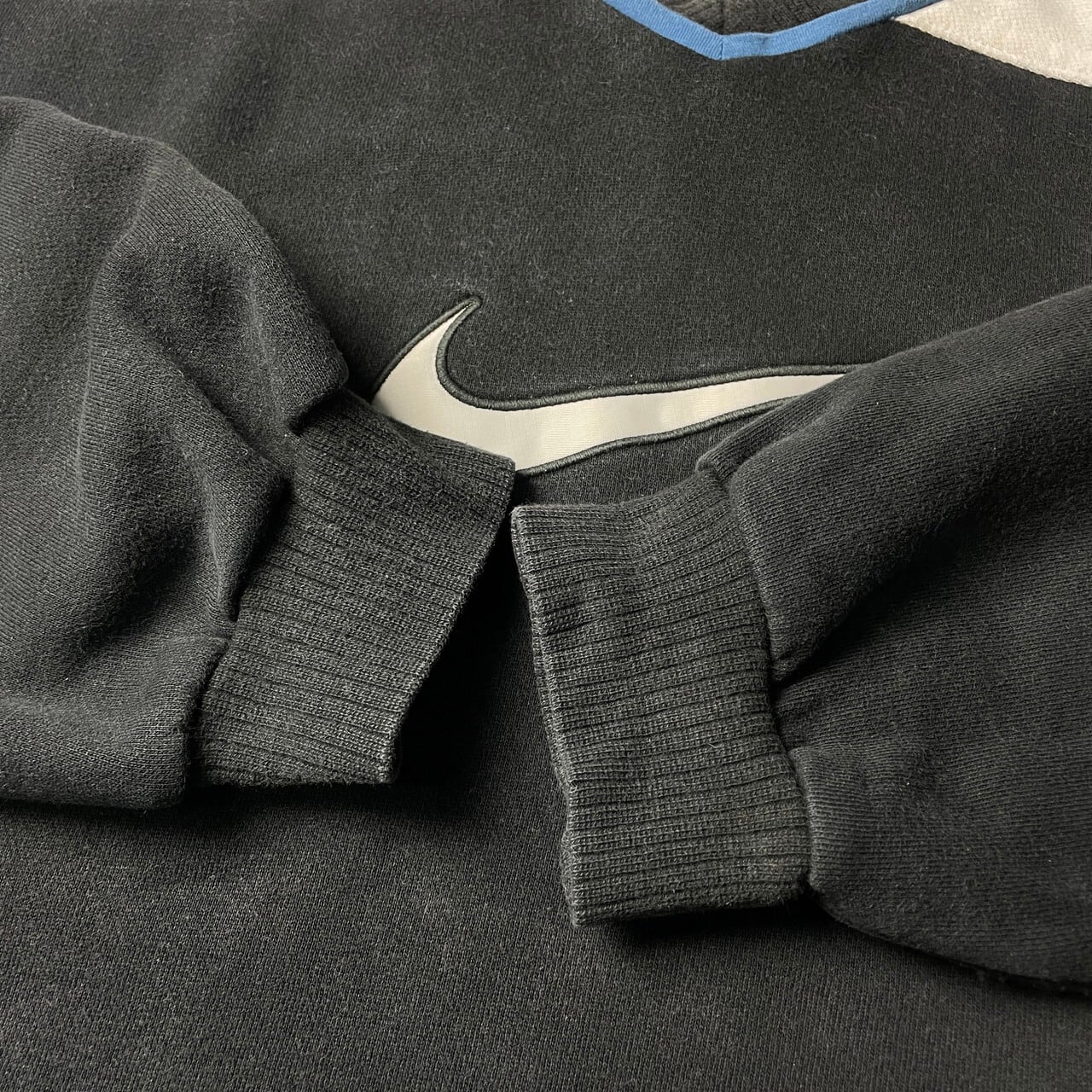 00年代 NIKE ナイキ 変形パターン スウォッシュロゴ Vネック