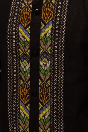 ウクライナ刺繍ヴィシヴァンカ　国章　手刺繍　Lサイズ　メンズ