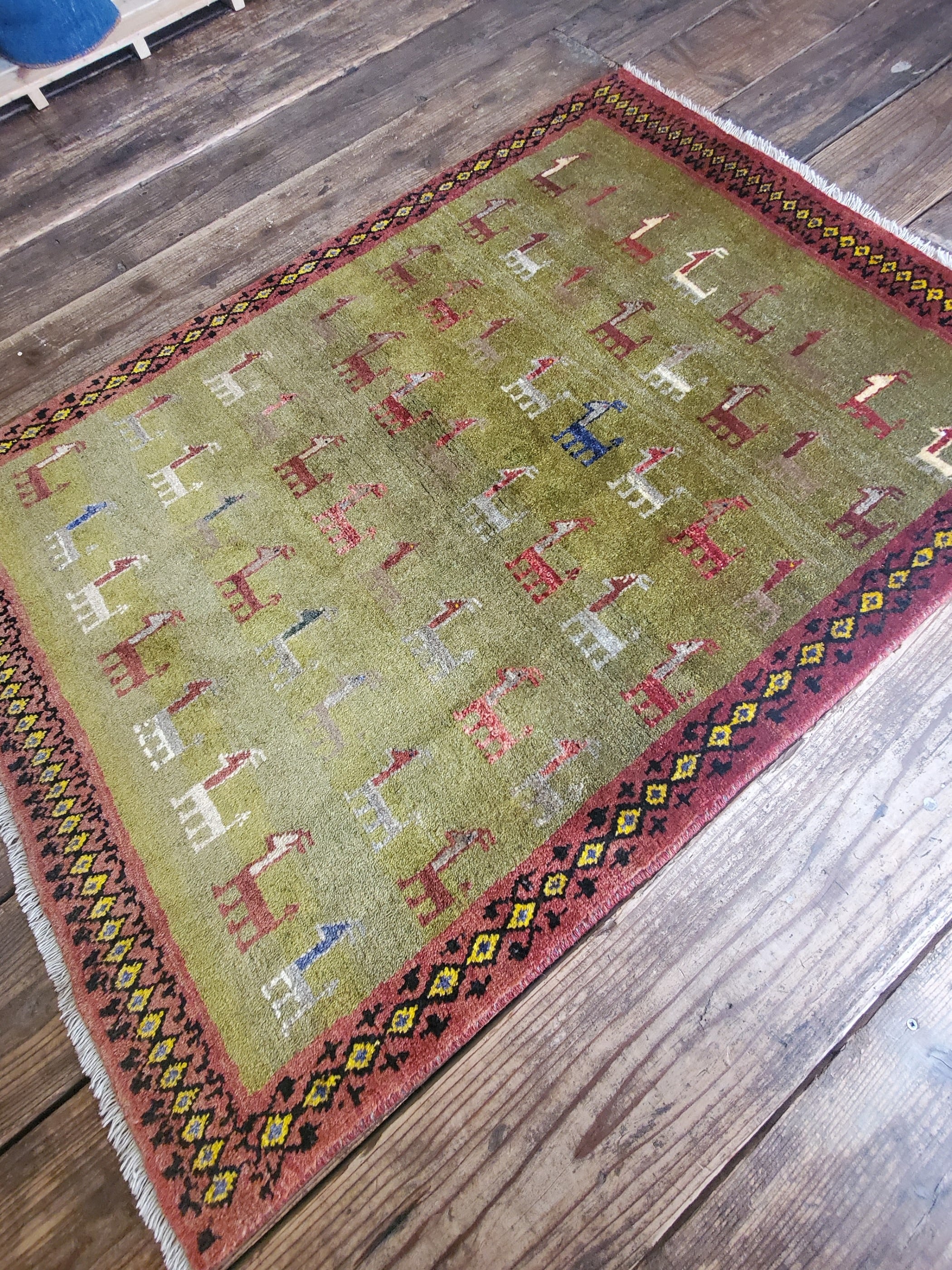 日本（実店舗でご覧いただけます） | ギャッベ先輩の店 gabbeh.life