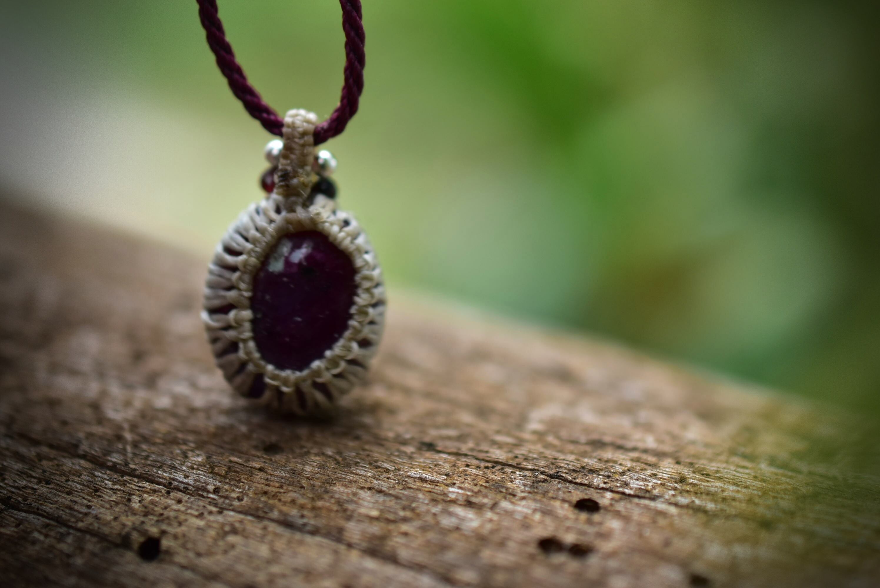 上質小粒☆ルビー マクラメペンダント393 | Funky garuda(ファンキー